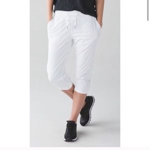 LULULEMON CROP DANCE PANT WHITE